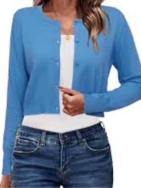 Newshows Women’n Cropped Crewneck Cardigan in Blue Size XL